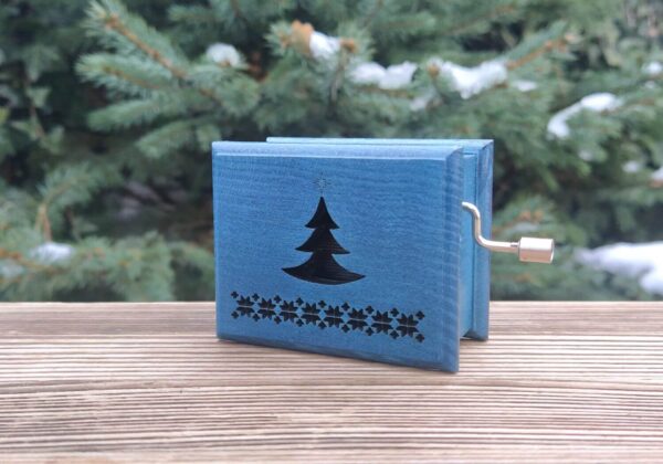 D-kiskNagyk-K-02 cutiuta-muzicala-rectangular-kiskaracsony-nagykaracsony