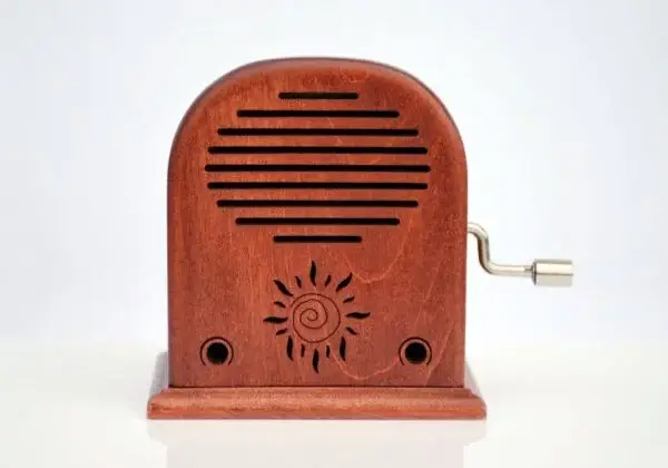 cutiuta-muzicala-sound-of-silence-maro
