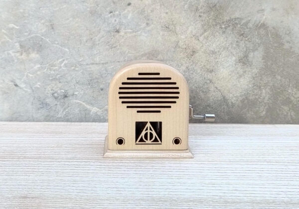 cutiuta-muzicala-harry-potter-theme-model-radio-manivela