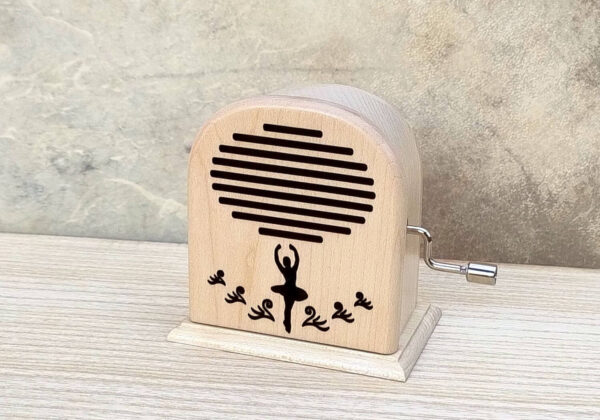 swan-lake-R-natur-02 cutiuta-muzicala-swan-lake-forma-radio