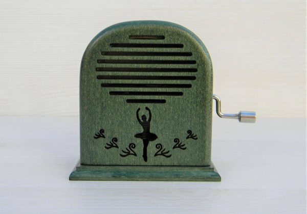 03-lacul-lebedelor-cutiuta-muzicala 03-lacul-lebedelor-cutiuta-muzicala