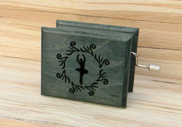 03-swan-lake-cutiuta-muzicala 03-swan-lake-cutiuta-muzicala