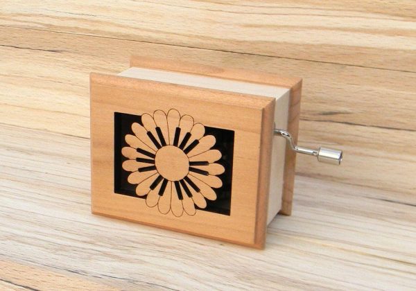 06-cutiuta-muzicala-bach 06-cutiuta-muzicala-bach